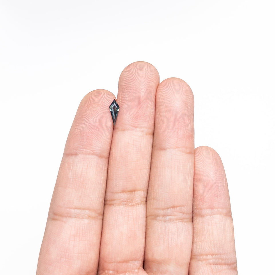 0.42ct 9.69x3.83x2.16mm Kite Step Cut Sapphire 25740-21