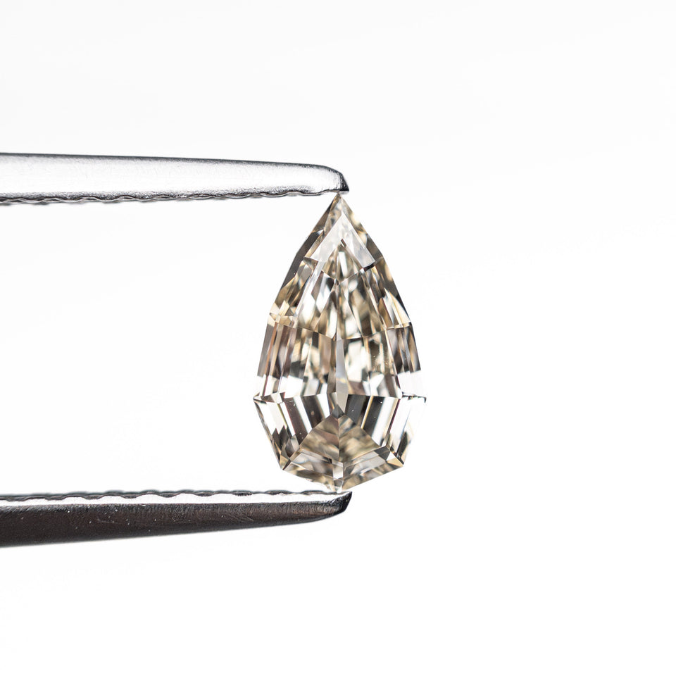 0.39ct 7.00x4.05x2.13mm VVS2 C3 Geo Pear Step Cut 🇿🇦 26109-08