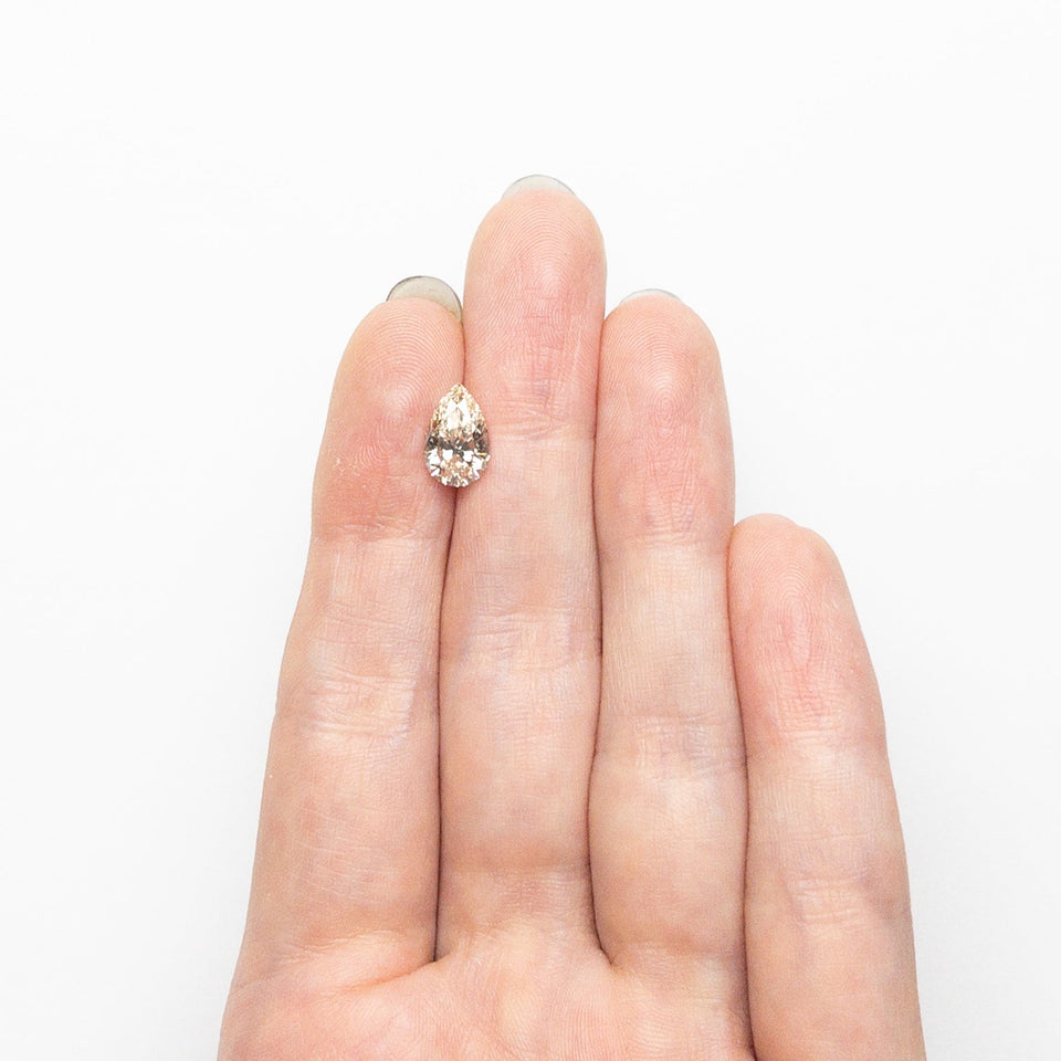 1.50ct 9.79x6.34x4.04mm VVS2 U-V Pear Brilliant 🇨🇦 26118-01