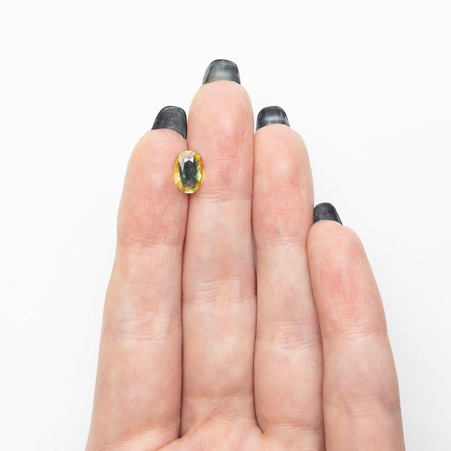 IN SHOP _ 1.38ct 8.62x6.07x3.24mm Oval Brilliant Sapphire 26328-11