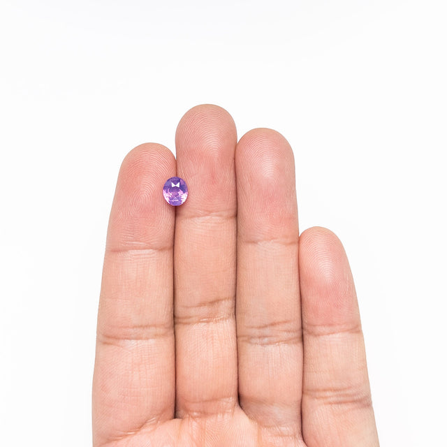 IN SHOP _ 1.52ct 6.82x5.94x4.42mm Oval Brilliant Sapphire 26451-01