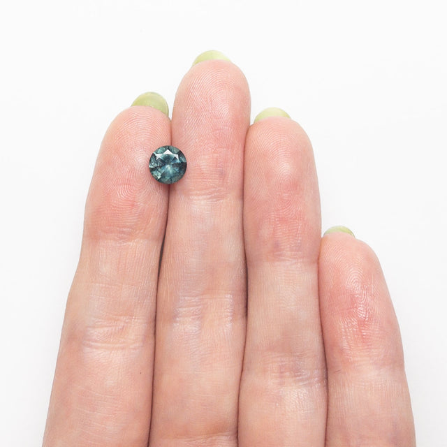 1.23ct 6.53x6.49x4.08mm Round Brilliant Sapphire 26524-01