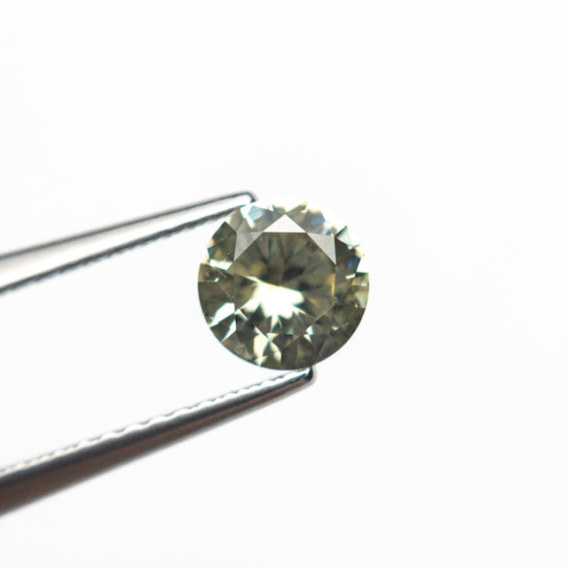 0.79ct 5.71x5.67x3.30mm Round Brilliant Sapphire 26532-04