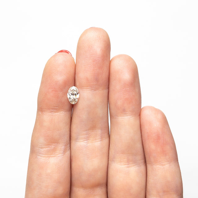 IN SHOP _ 0.60ct 7.05x4.61x2.66mm VS2 M Oval Brilliant 🇨🇦 26816-01