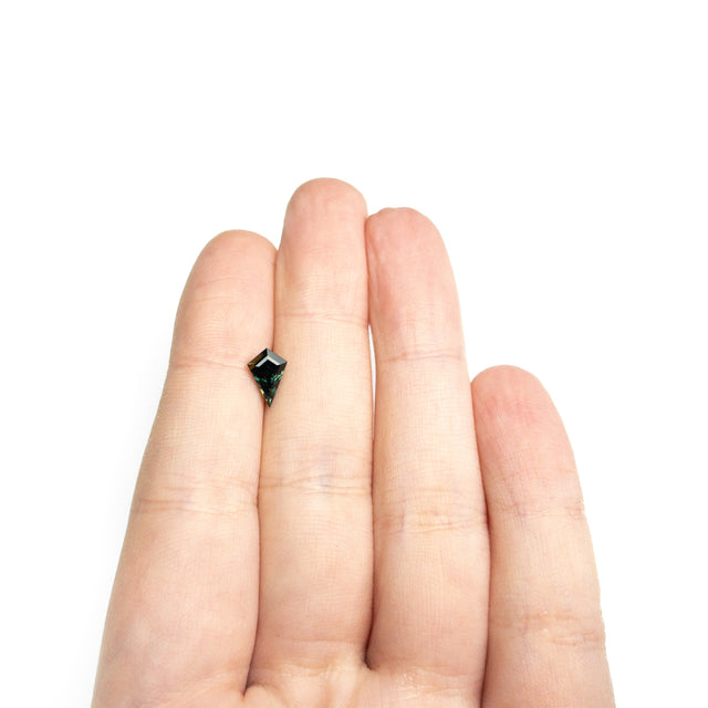 1.03ct 9.08x6.08x3.79mm Kite Step Cut Sapphire 27138-04