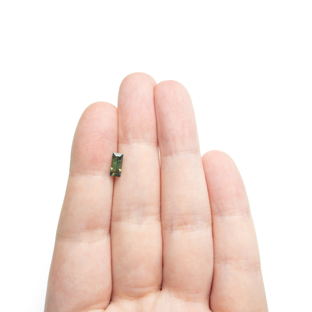 0.82ct 7.9x3.54x2.82mm Rectangle Step Cut Sapphire 27336-42