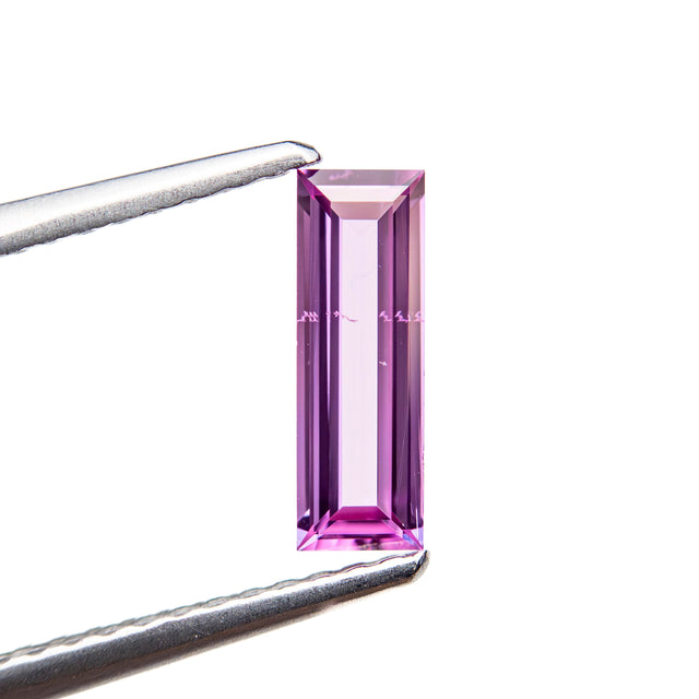0.56ct 9.04x3.04x1.68mm Baguette Step Cut Sapphire 27721-11