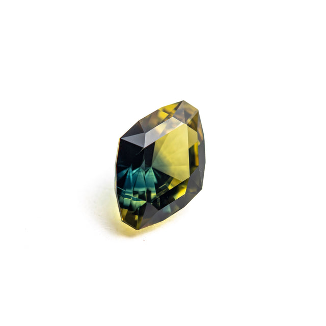 1.02ct 7.35x5.15x3.94mm Geo Marquise Brilliant Sapphire 27766-14