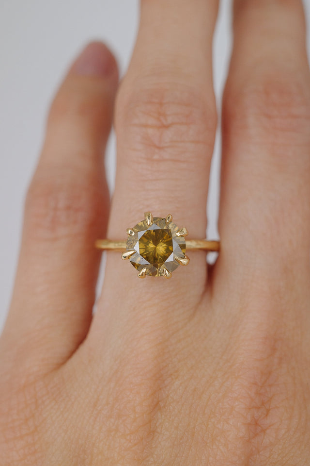 Diamond Eight Prong Solitaire