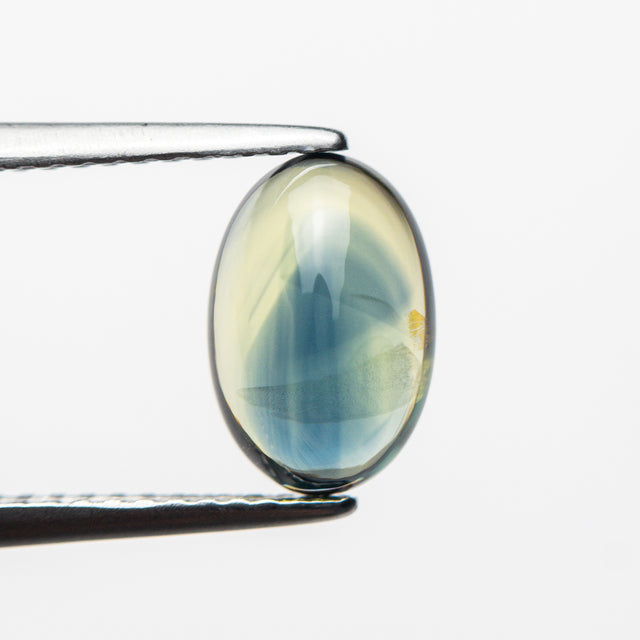 IN SHOP _ 1.99ct 9.00mm x 6.46mm Oval Cabochon Sapphire
