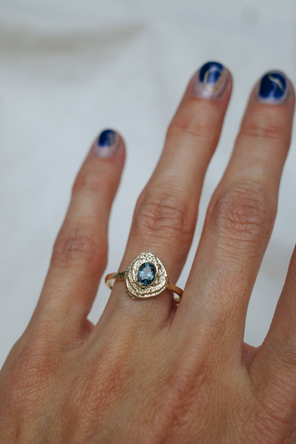 Teal Stratified Sapphire Solitaire