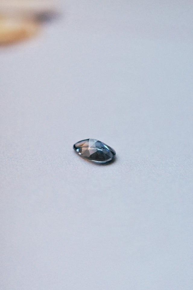 IN STUDIO _ 1.21ct 8.43mm x 5.38mm Pear Sapphire