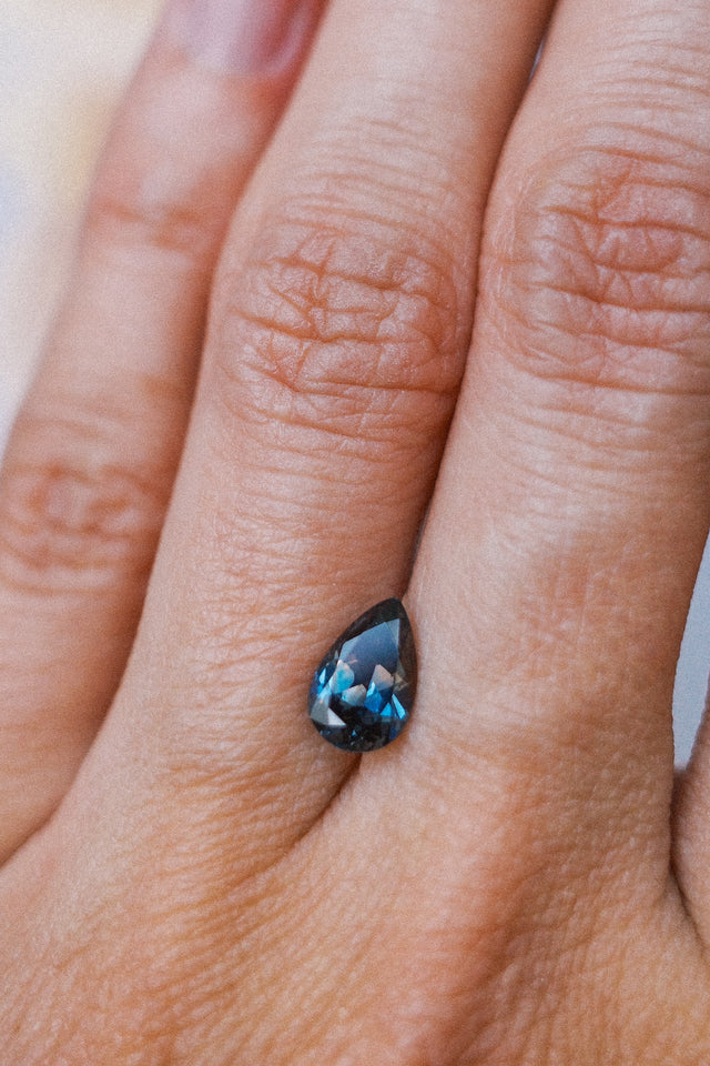 IN STUDIO _ 1.21ct 8.43mm x 5.38mm Pear Sapphire