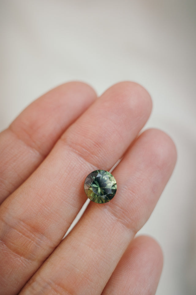 Molten Green Sapphire Solitaire