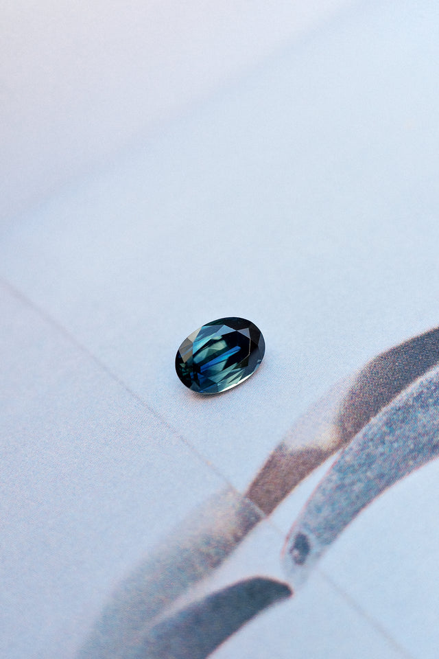 IN STUDIO _ 2.35ct 9.26mm x 6.64mm Oval Sapphire