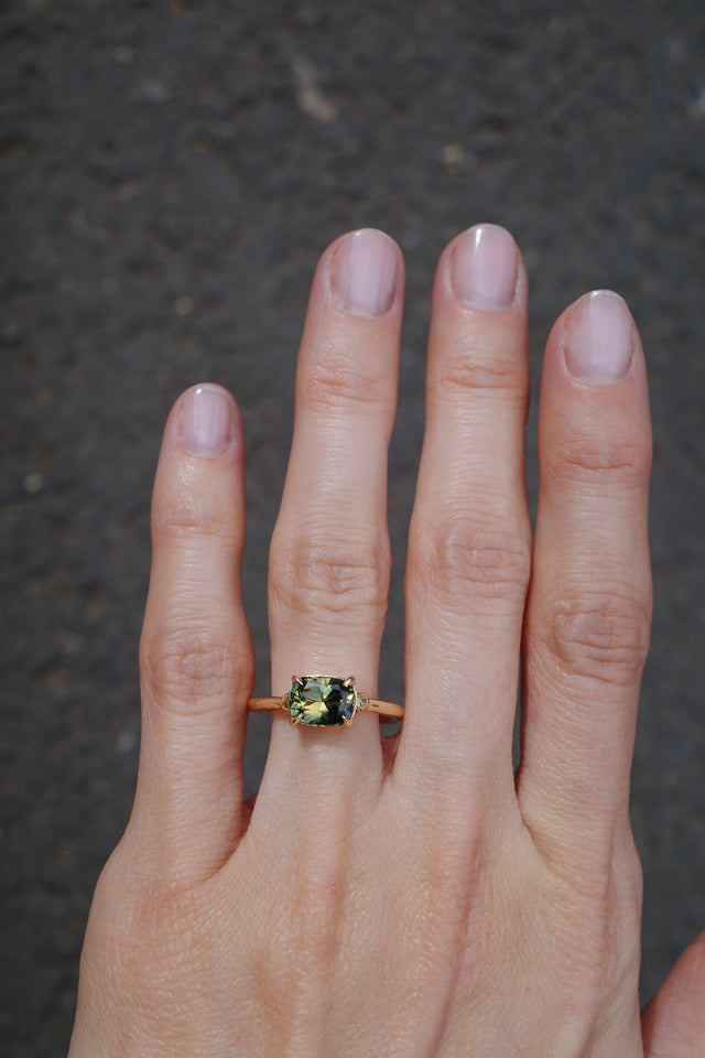 Green/Yellow Cushion Sapphire Basket Ring