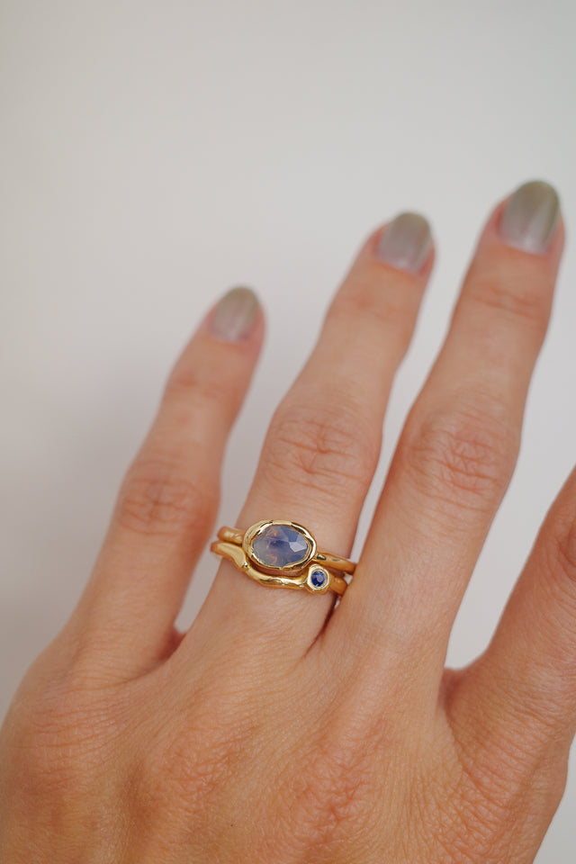 Blue/Pink Oval Sapphire + Band Set