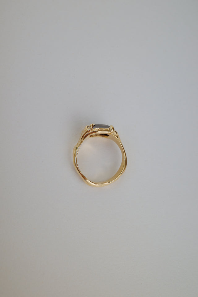 Molten Cognac Diamond Signet