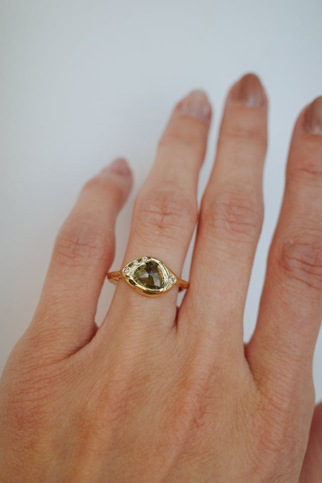 Rosecut Sapphire + Diamonds Ring