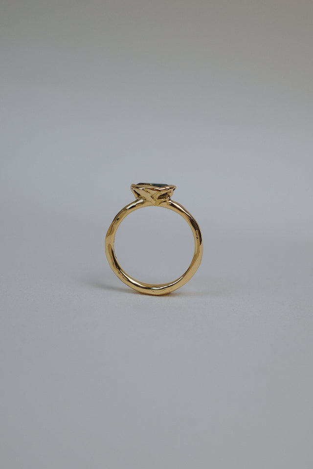 Blue/Yellow Oval Sapphire + Band Set