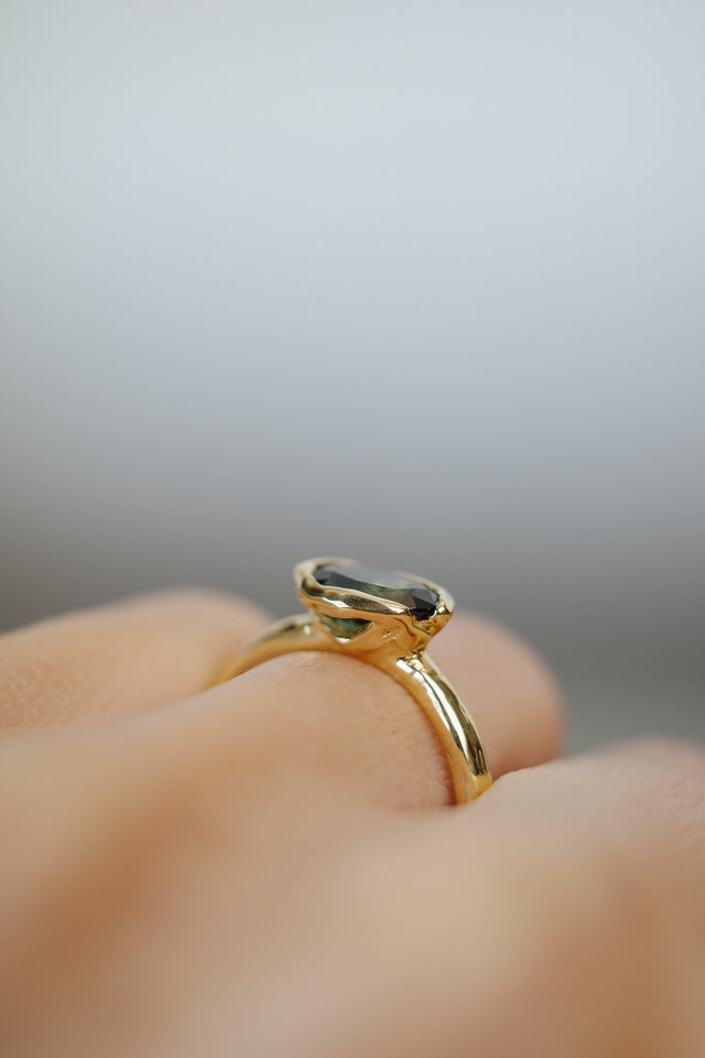 Blue/Yellow Oval Sapphire + Band Set