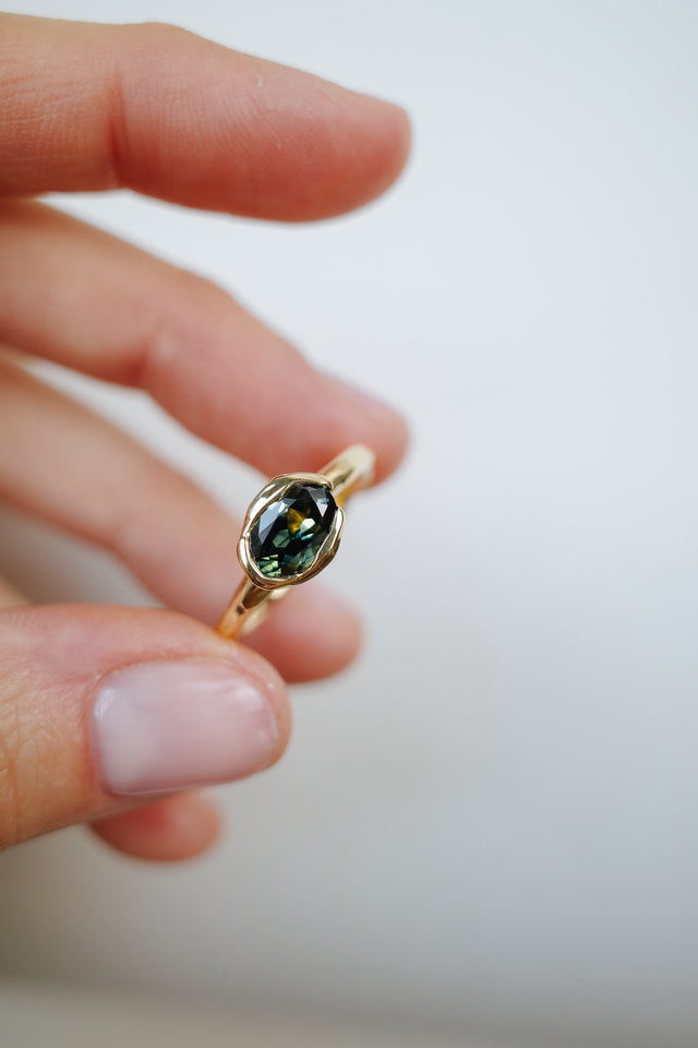Blue/Yellow Oval Sapphire + Band Set