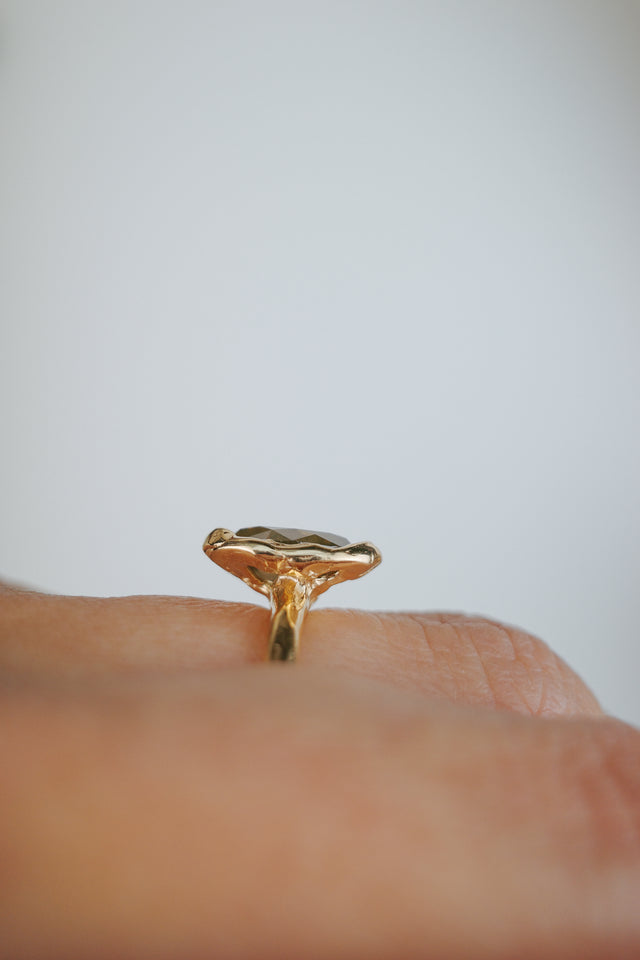 Molten Oval Diamond Solitaire