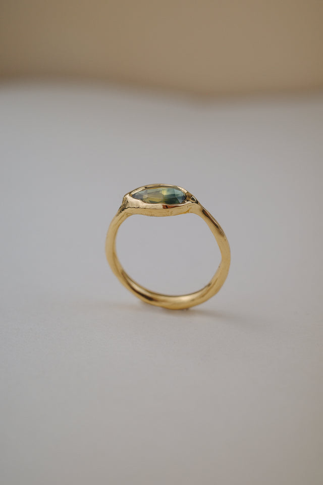 Rosecut Pear Molten Solitaire