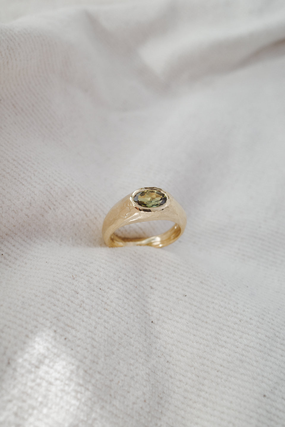 Bombe Sapphire Ring
