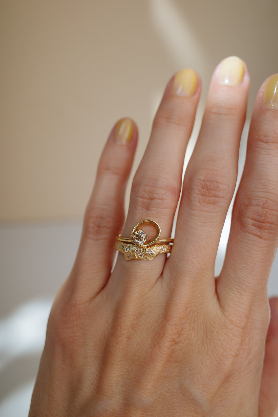 Luz Ring with Champagne Diamond