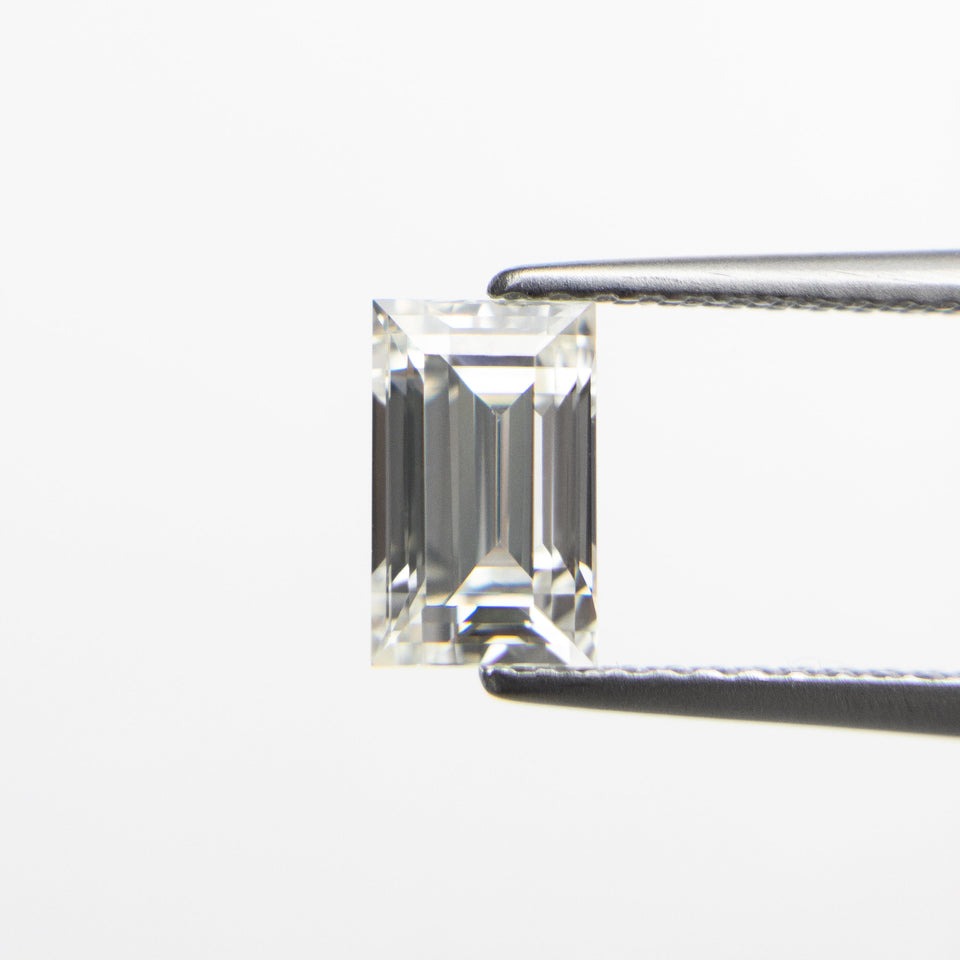 1.01ct 6.98x4.31x3.41mm VS1 I Baguette Step Cut 19136-04 - Misfit Diamonds