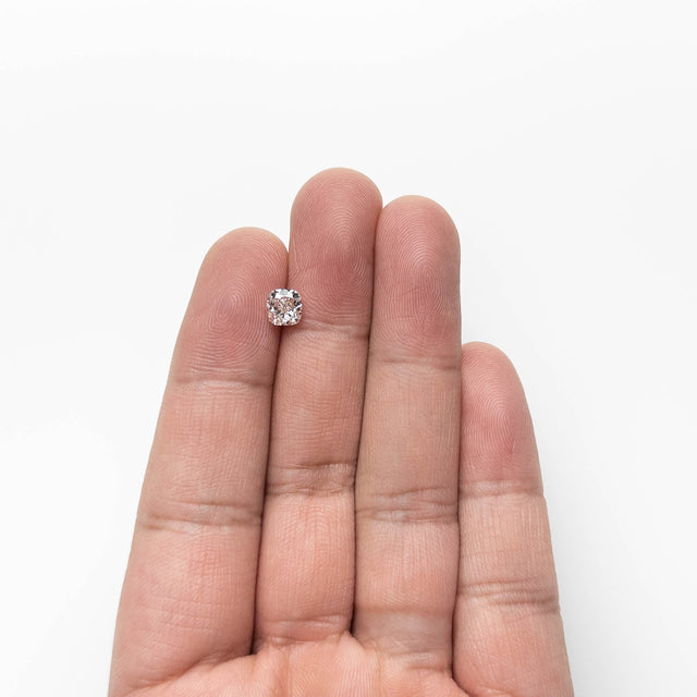 IN SHOP _ 1.01ct 5.61x5.34x3.71mm VS2 C1 Cushion Brilliant 21664-03