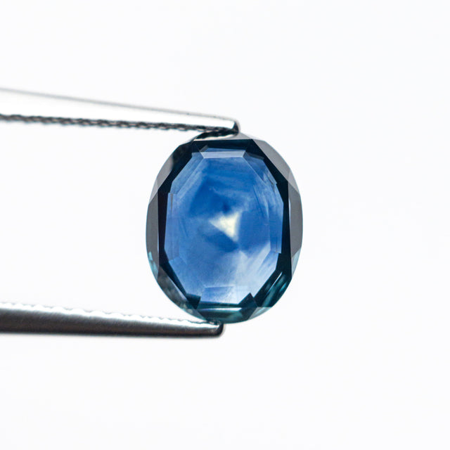 1.92ct 8.42x6.83x2.82mm Oval Portrait Cut Sapphire 24197-04