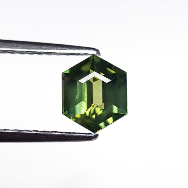 1.15ct 7.17x5.92x3.46mm Hexagon Step Cut Sapphire 25383-01