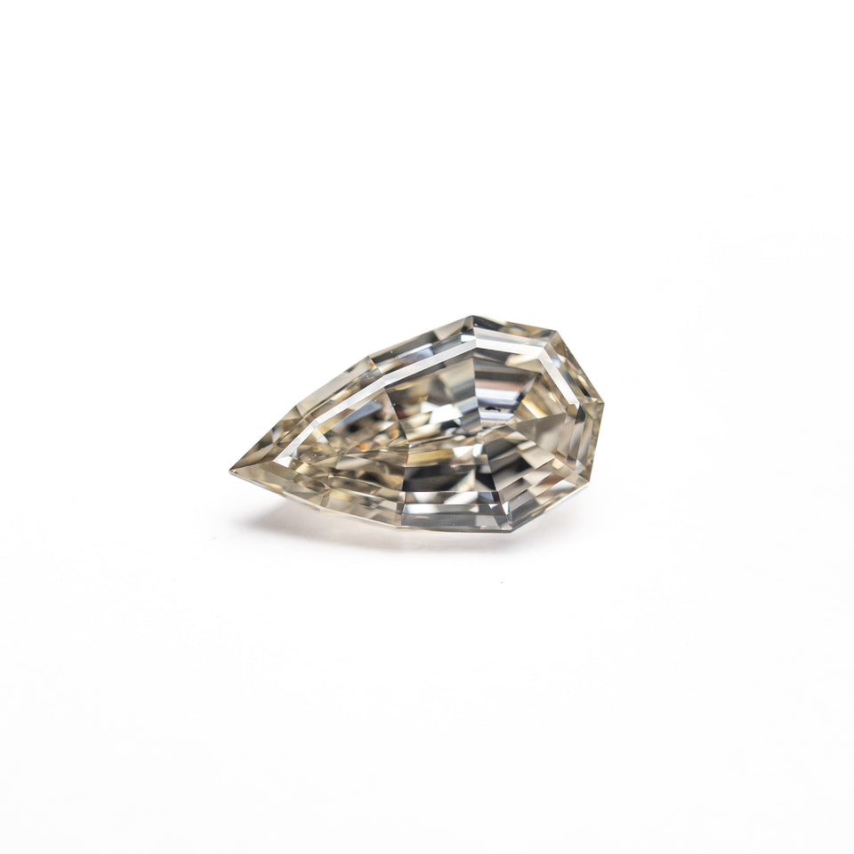 IN SHOP _ 0.60ct 7.53x4.37x2.74mm Geo Pear Step Cut 26109-17