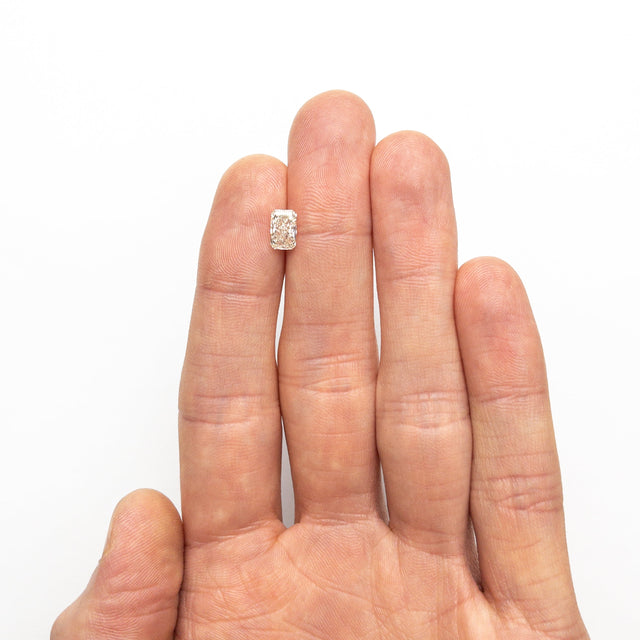 1.01ct 7.27x4.74x3.15mm SI1 K Cut Corner Rectangle Brilliant 27081-12