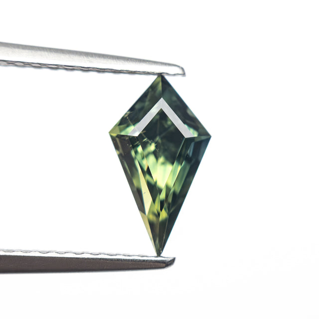 1.14ct 9.93x5.33x4.04mm Kite Step Cut Sapphire 27326-01