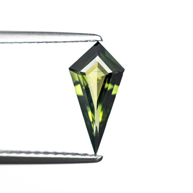 0.65ct 10.38x5.16x2.46mm Kite Step Cut Sapphire 27336-20