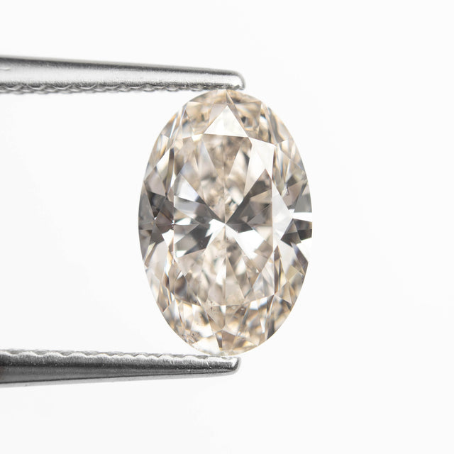 1.50ct 9.27x6.07x3.96mm SI2 K Oval Brilliant 27386-02