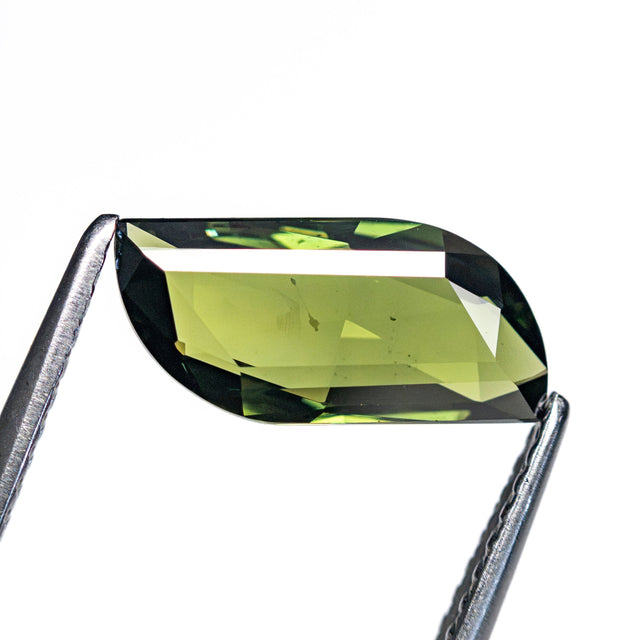1.95ct 11.11x5.51x2.72mm Fire Double Cut Sapphire 28298-04