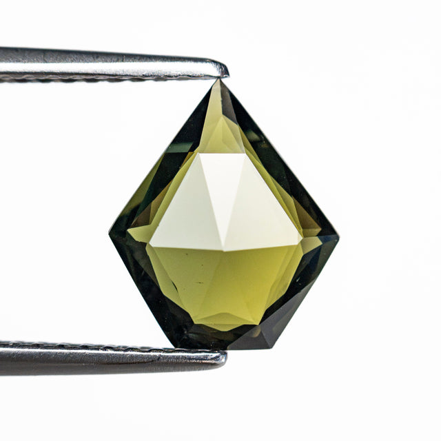 1.95ct 10.12x8.63x3.08mm Shield Step Cut Sapphire 28298-13