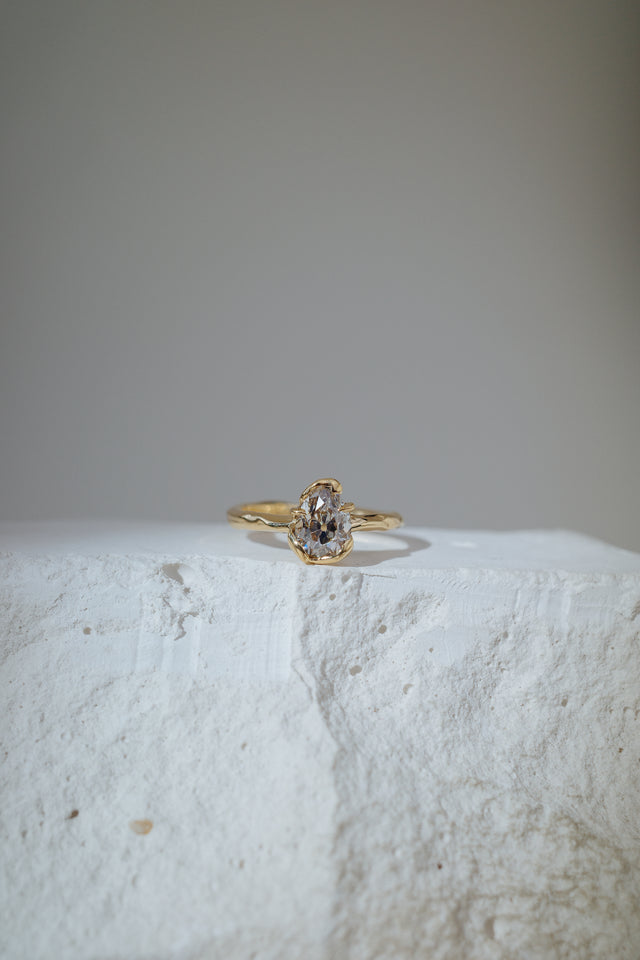 6/ Modern Antique Pear