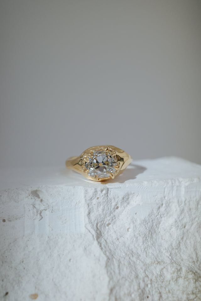 7/ True Antique Oval