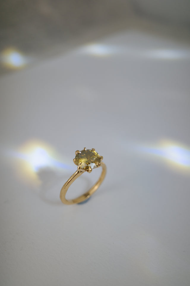 Diamond Eight Prong Solitaire