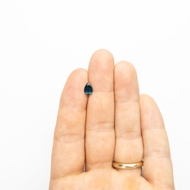 IN SHOP _ 1.45ct 8.36mm x 5.69mm Pear Sapphire JO25-S017