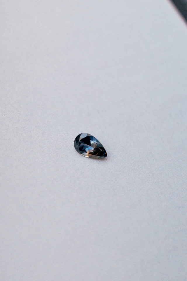 IN STUDIO _ 1.21ct 8.43mm x 5.38mm Pear Sapphire