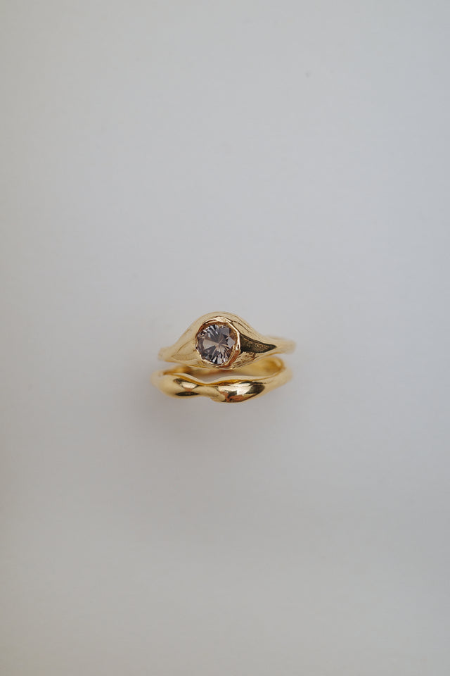 Madagascan Sapphire Orb Ring