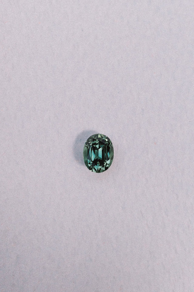 IN STUDIO _ 1.44ct 7.44mm x 5.82mm Oval Sapphire