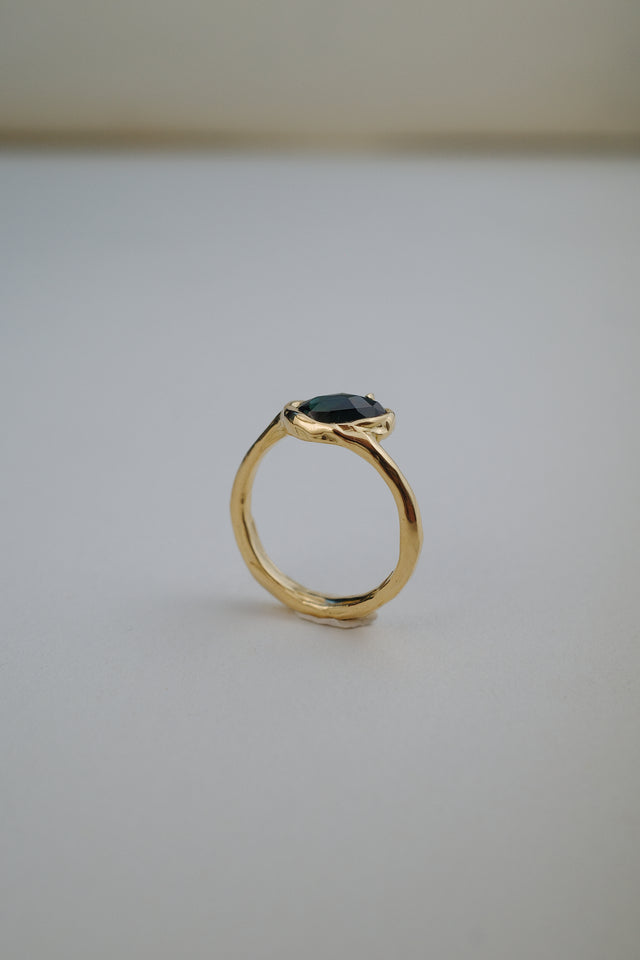 Blue Sapphire Rosecut Ring