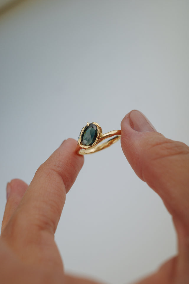 Blue Sapphire Rosecut Ring